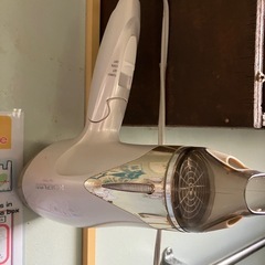 ヘアドライヤーの画像