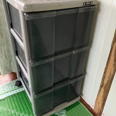 収納ボックスの画像