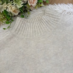 （お引取中）
ユニクロのスフレヤーンモックネックセーターの画像