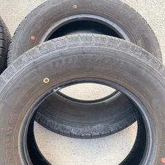 145R12 6PRノーマルタイヤの画像