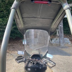 マジェスティ125FI      屋根付きの画像