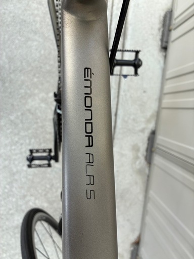自転車 TREK EMONDA ALR5