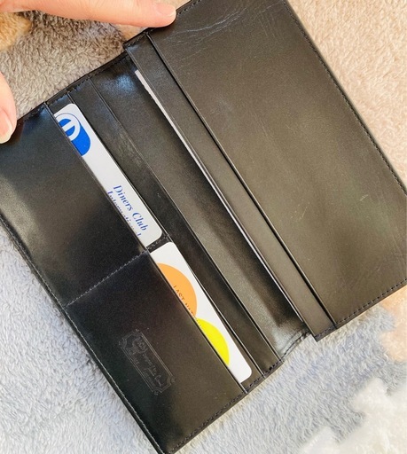 MCM ロゴ　ブラックレザー長財布　カードポケット付き