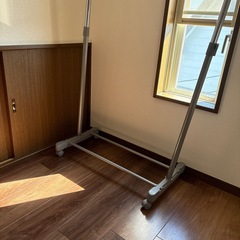 ニトリ　ハンガーラック　ジャンク　あげますの画像