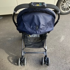 コンビ　ベビーカーの画像