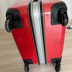 決まりました！至急引取希望！スーツケースの画像