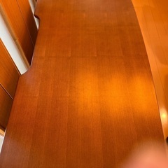 パソコンデスクの画像