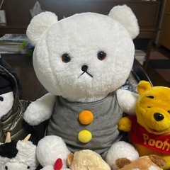 お買い物グマなどぬいぐるみ色々の画像