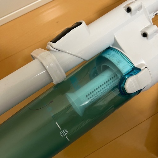 マキタ　コードレスクリーナー　掃除機