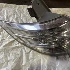 トヨタ　エスティマ　ACR50 中期純正クリアテールランプ左右セット中古品の画像