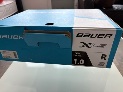 バウアーホッケーシューズ　超美品