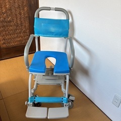 シャワー車椅子　くるくるチェアDの画像