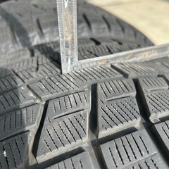 ヨコハマタイヤスタッドレス225/45R18の画像