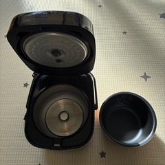 アイリスオーヤマ炊飯器　3合の画像