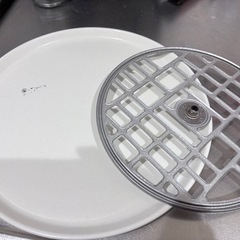 シャープ SHARP オ
ーブンレンジ 20L/1段調理 ホワイト系 RE-S206-Wの画像