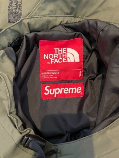 服/ファッション supreme north face