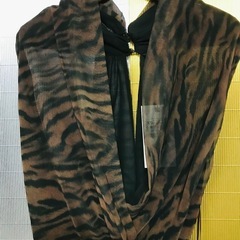 ZARA／新品ノースリーブアニマル柄ワンピースの画像