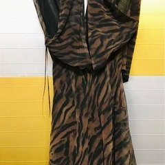 ZARA／新品ノースリーブアニマル柄ワンピースの画像