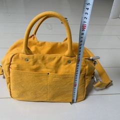 ショルダーバッグの画像