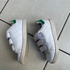 アディダス　スタンスミス　子供用シューズ　16cmの画像