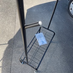 ハンガーラック　服かけ　整理整頓の画像