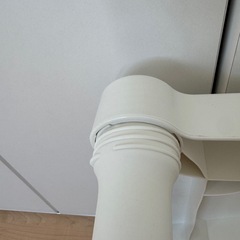 IKEA　子供机、イスの画像