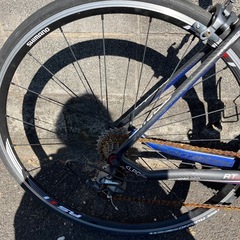 自転車　カーボン　ロードバイクの画像