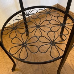 IKEA サイドテーブル　カフェテーブル、サイドテーブルの画像