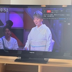 【値下げ！美品大型TV】東芝REGZA 40型テレビ TV台も可能40A1 の画像