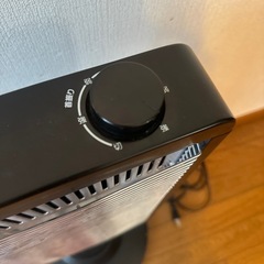 山善　カーボンヒーター　黒　DC-S097の画像