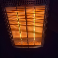 山善　カーボンヒーター　黒　DC-S097の画像