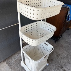 3段洗濯ラックの画像