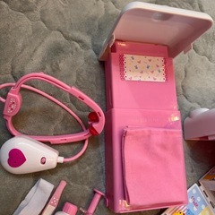 ④メルちゃん　うさぎさん救急車の画像