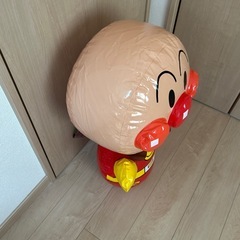 アンパン　巨大なぬいぐるみ　自立型の画像