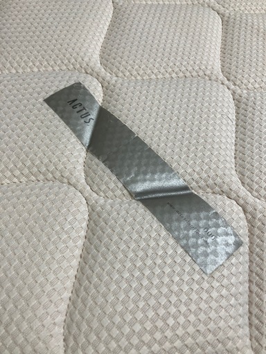 アクタス　ダブルベッド　