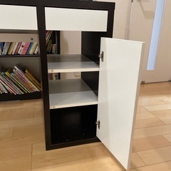 IKEA MICKEの机と棚セットの画像