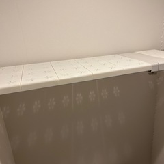 トイレ収納棚の画像