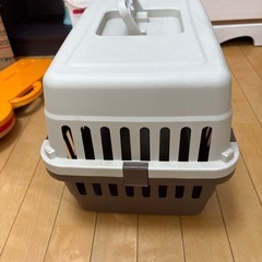 ペットキャリーの画像