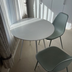 テーブルセットの画像