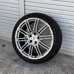 ポルシェカイエン純正ホイールとタイヤ4本セットの画像