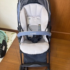 コンビ　　AB型ベビーカーの画像