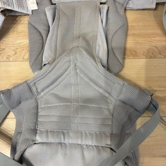 ergobaby 抱っこひもの画像