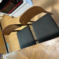 ダイニングテーブルの画像