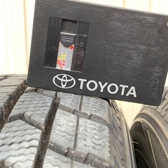 中古スタッドレス2本の画像