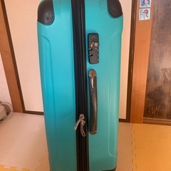 キャリーケースの画像