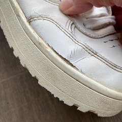 〈ZARA〉スティッチスニーカー22センチの画像