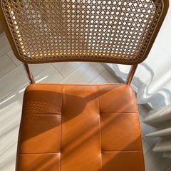 ラタンチェアの画像