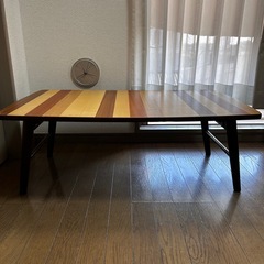 【早め引取り希望】木製テーブル幅90cm／棚付き／中古品※脚片側不良あり(使用可)の画像