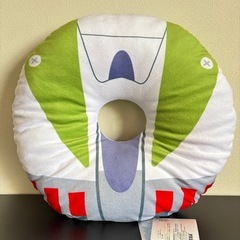 【クッション】ドーナツ型　トイストーリー　バズ・ライトイヤーの画像