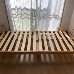 ニトリ シングルマットレス(ベッドフレーム付き)の画像